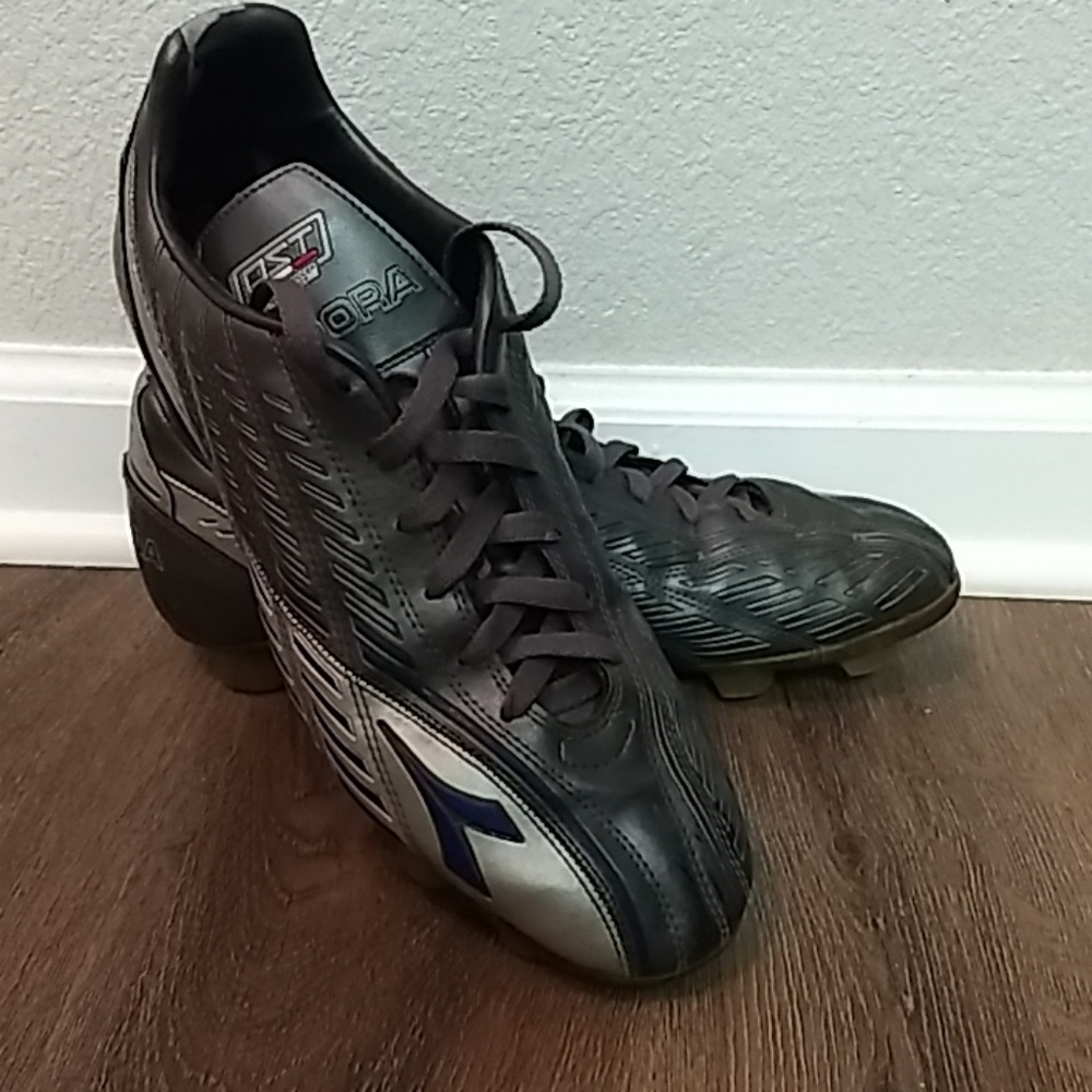 Diadora soccer shoes